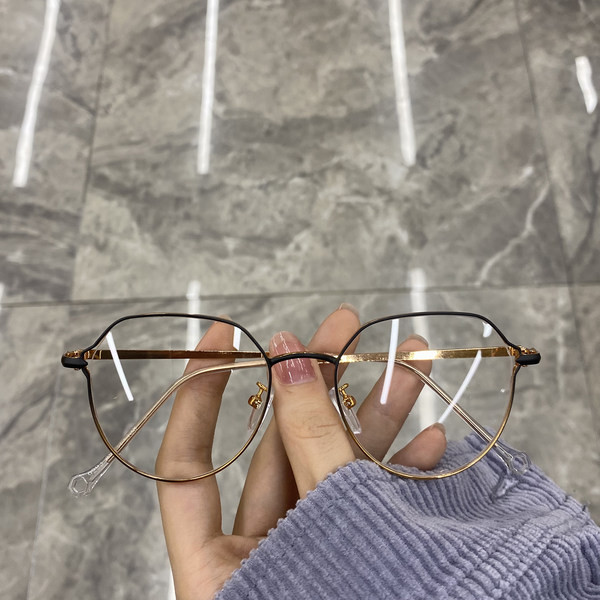 Moodsad metallist õhukese raamiga naiste päikeseprillid