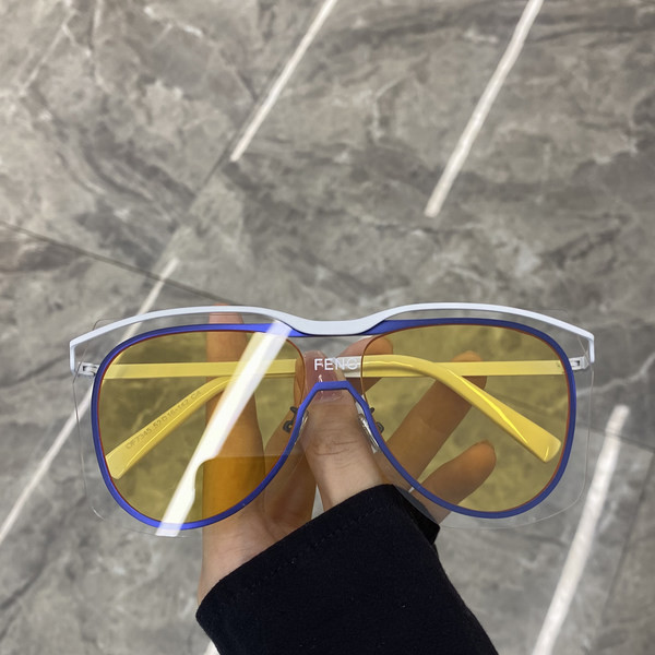 Moodsad naiste aviator päikeseprillid