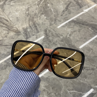 Naiste ümarad päikeseprillid mitmes värvitoonis