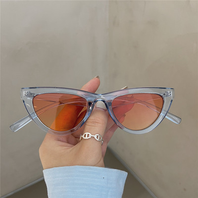 Γυναικεία ρετρό γυαλιά με πλαστικό σκελετό