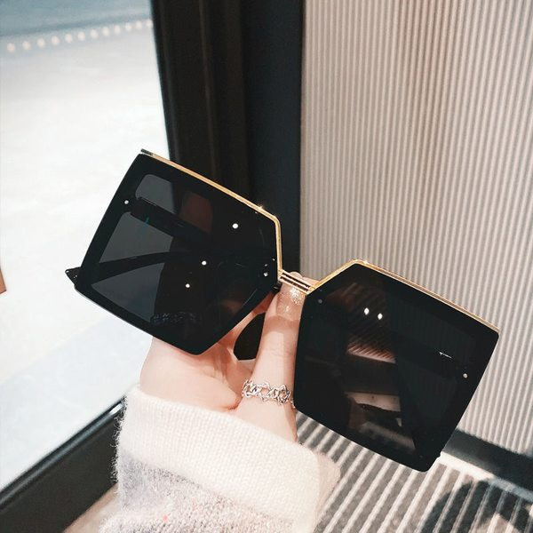 Ženske četvrtaste sunčane naočale s UV zaštitom