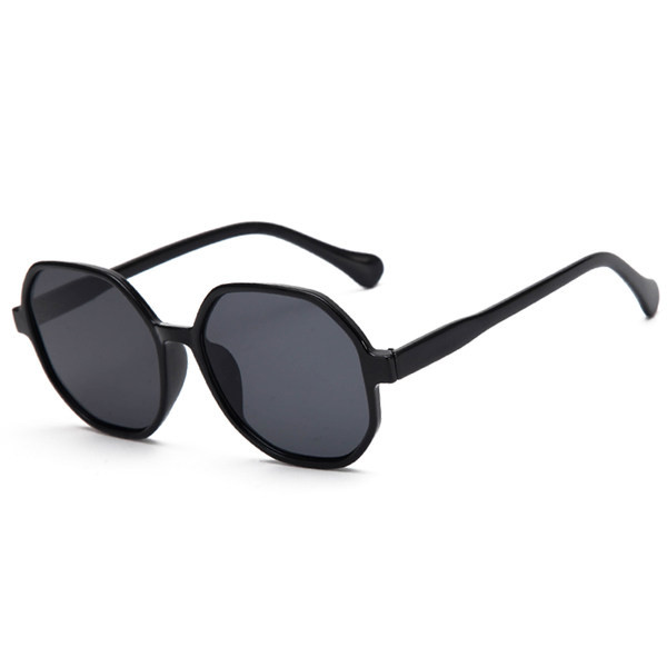 Naujo modelio akiniai nuo saulės moterims - retro stiliaus