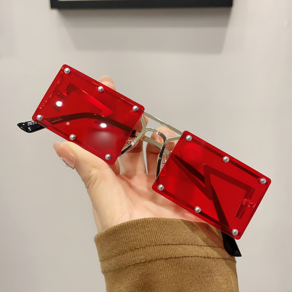 Naujo modelio moteriški akiniai nuo saulės su UV apsauga