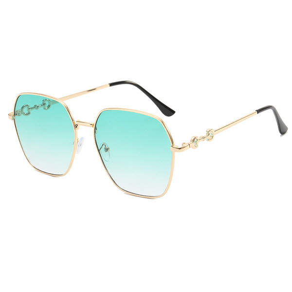 Elegantsed õhukese metallraamiga prillid