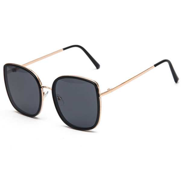 Moderne ženske četvrtaste naočale