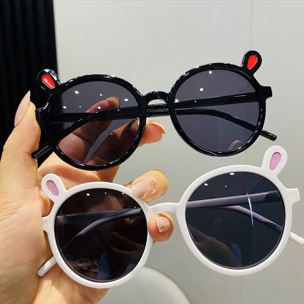 Ümmargused 3D-elemendiga prillid