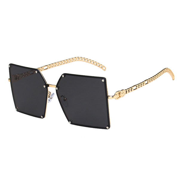 Moodsad naiste kandilised prillid