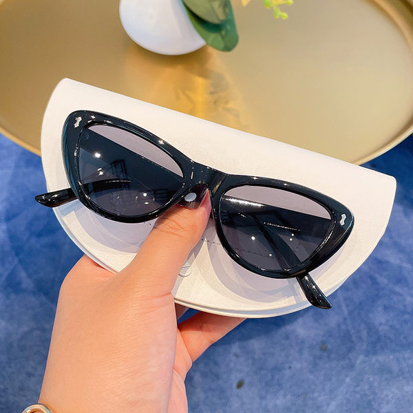 Μοντέρνα γυναικεία γυαλιά με προστασία UV - πολλά χρώματα