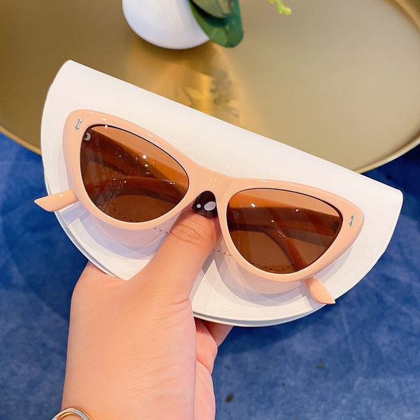 Μοντέρνα γυναικεία γυαλιά με προστασία UV - πολλά χρώματα