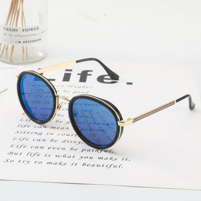 Naiste ümarad päikeseprillid - mitut värvi