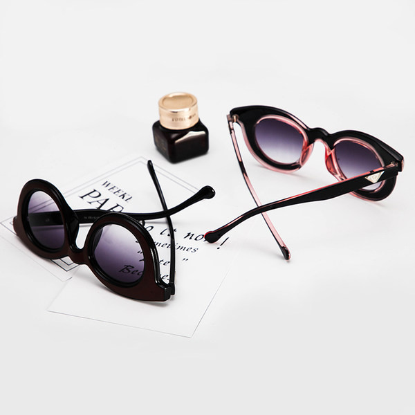 Ρετρό στυλ γυαλιά ηλίου με στρογγυλούς φακούς και εφέ καθρέφτη