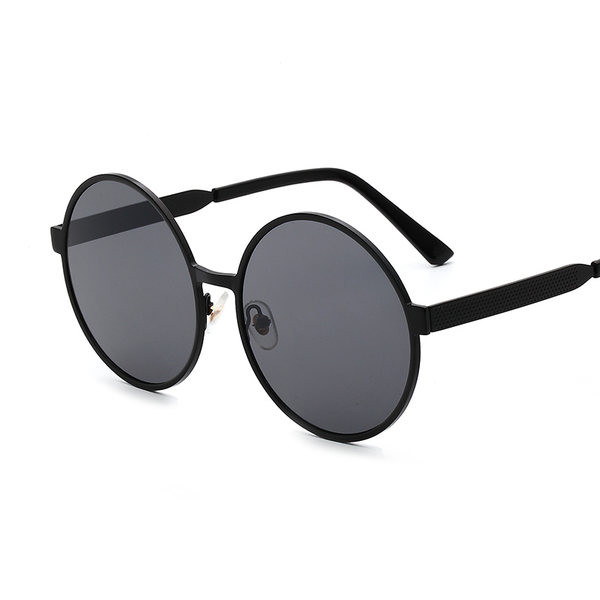 Moodsad ümarad õhukeste raamidega prillid