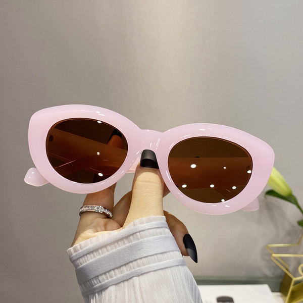 Ženske sunčane naočale sa UV zaštitom - širok okvir