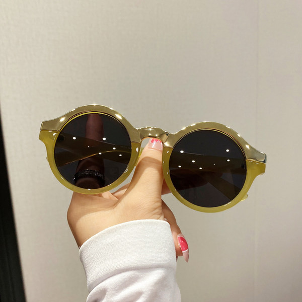 Moteriški akiniai su apvalia forma ir apsauga nuo UV spindulių