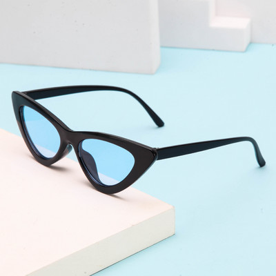 Γυναικεία γυαλιά με πλαστικό σκελετό