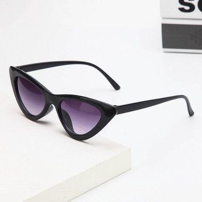 Γυναικεία γυαλιά με πλαστικό σκελετό