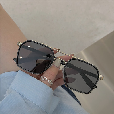 Τετράγωνα γυαλιά νέο μοντέλο για γυναίκες