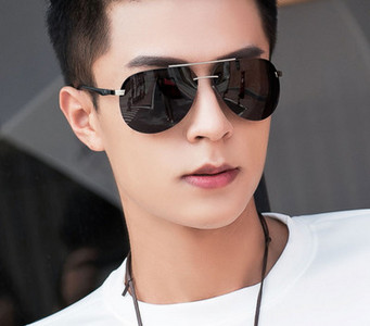 Meeste ovaalsed päikeseprillid