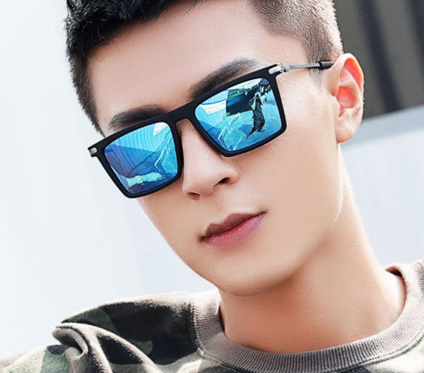 Uus UV-kaitsega prillide mudel meestele