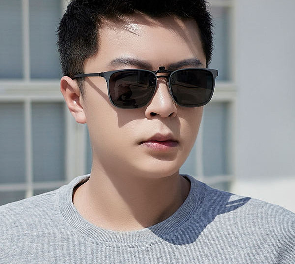 Vyriškas segtukas akiniams tinka vairavimui