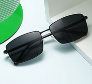 Ορθογώνια ανδρικά γυαλιά ηλίου