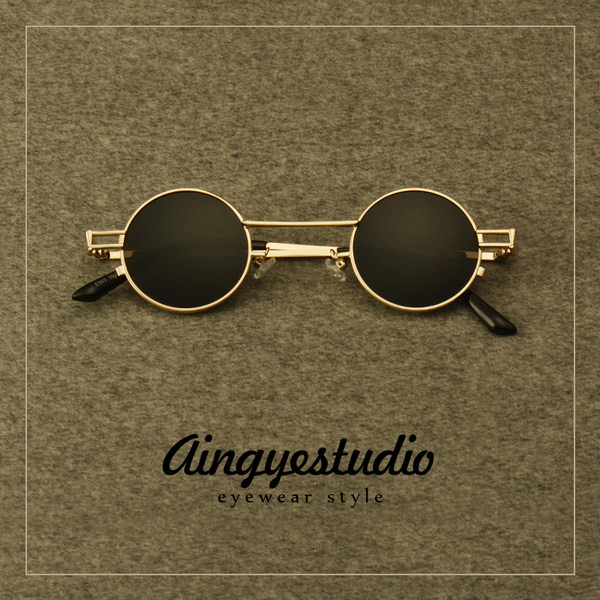 Retro meeste prillid mitmes värvitoonis