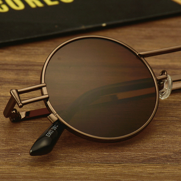 Retro meeste prillid mitmes värvitoonis