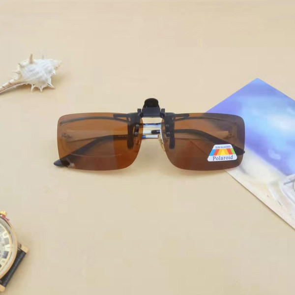 Akiniai nuo saulės su UV apsauga vyrams ir moterims