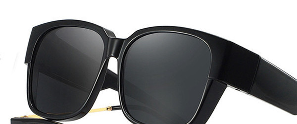 Moodsad meeste kandilised prillid - musta värvi