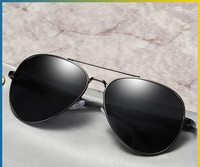 Ležerne muške naočale s metalnim okvirom