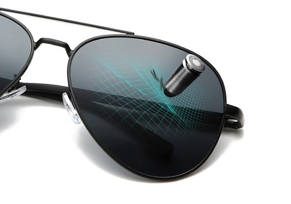 Ležerne muške naočale s metalnim okvirom