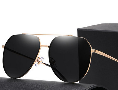 Μοντέρνα ανδρικά γυαλιά σε πολλά χρώματα με λεπτό σκελετό