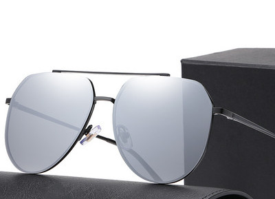 Μοντέρνα ανδρικά γυαλιά σε πολλά χρώματα με λεπτό σκελετό