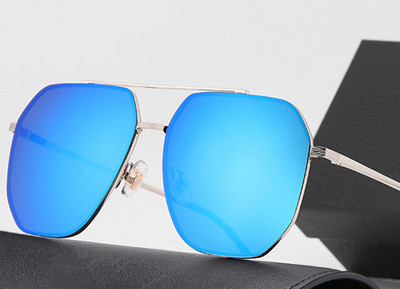 Μοντέρνα ανδρικά γυαλιά σε πολλά χρώματα με λεπτό σκελετό