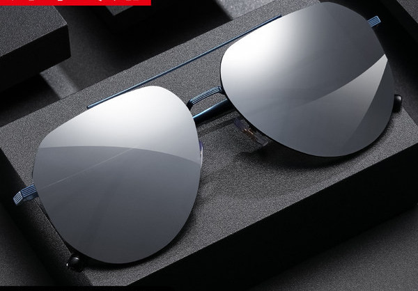 Μοντέρνα ανδρικά γυαλιά σε πολλά χρώματα με λεπτό σκελετό