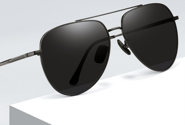 Ovaalsed päikeseprillid meestele