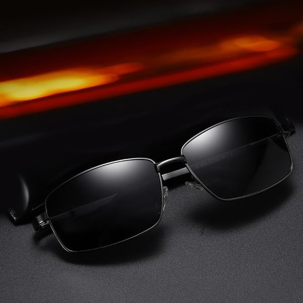 Kandilise kujuga ja õhukeste raamidega meeste päikeseprillid