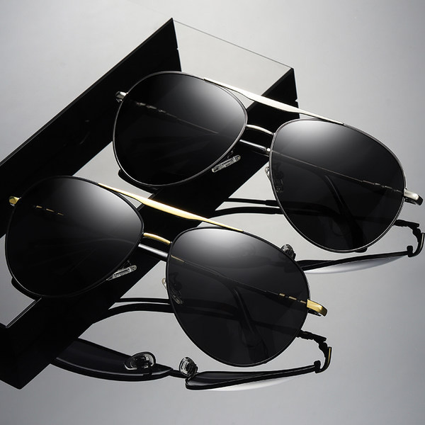 Meeste aviator päikeseprillid mitmes värvitoonis