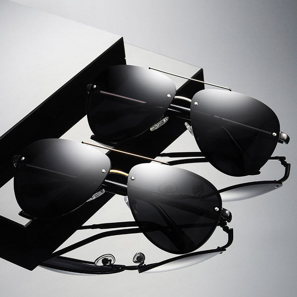 Moodsad meeste ümarad prillid