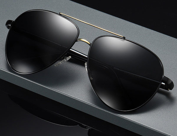 Moodsad ümarad prillid meestele