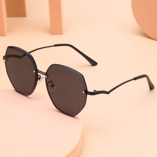 Moteriški akiniai nuo saulės su spalvotais lęšiais ir plonais dirželiais