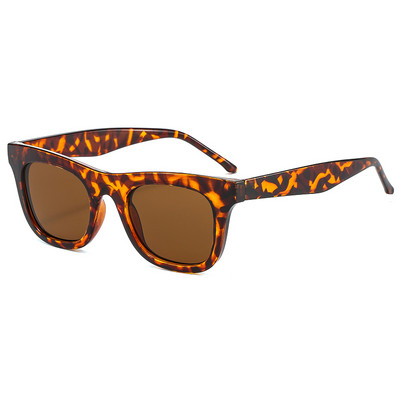 Μοντέρνα ανδρικά γυαλιά με animal print
