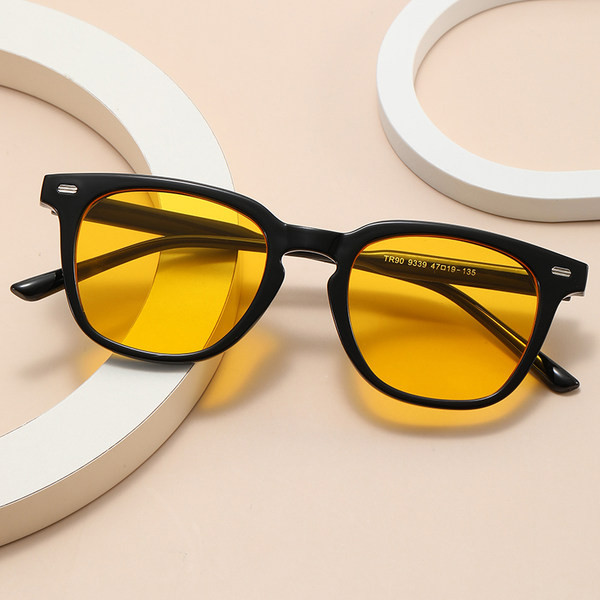 Novi model muških naočala sa UV zaštitom - tanki okvir