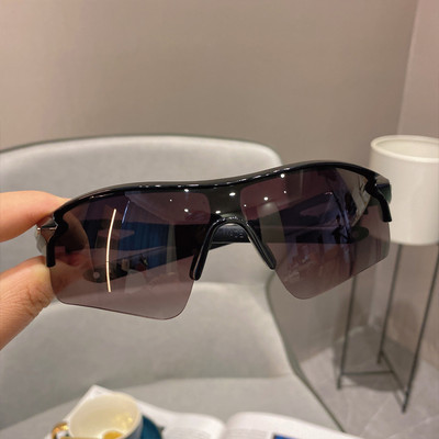 Meeste päikeseprillid mitmes värvitoonis