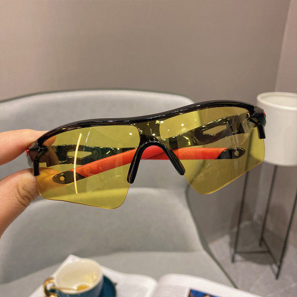 Meeste päikeseprillid mitmes värvitoonis