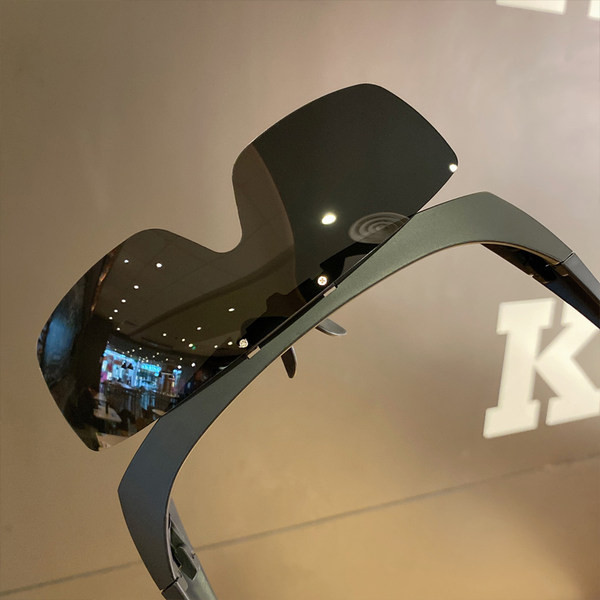 Uus UV-kaitsega meeste sportprillide mudel