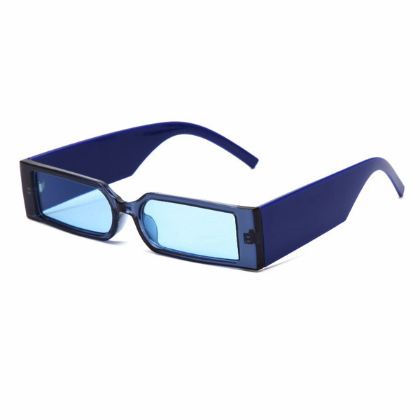 Uus ristkülikukujuliste klaasidega meeste prillide mudel