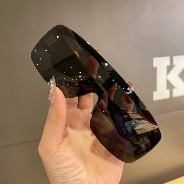 Mask-tüüpi polariseeritud klaasidega päikeseprillid