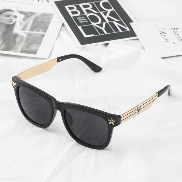 Meeste kandilised värviliste klaasidega prillid