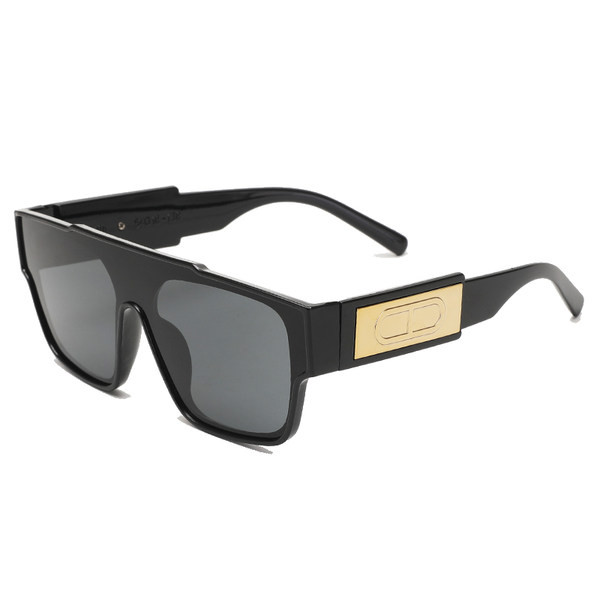 Laiade raamidega ja metallelemendiga meeste päikeseprillid